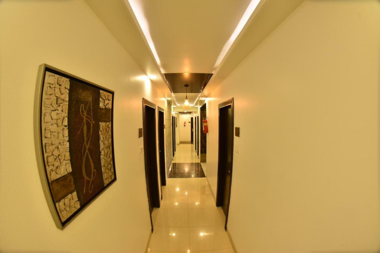 Hotel Manama Мумбаї Екстер'єр фото