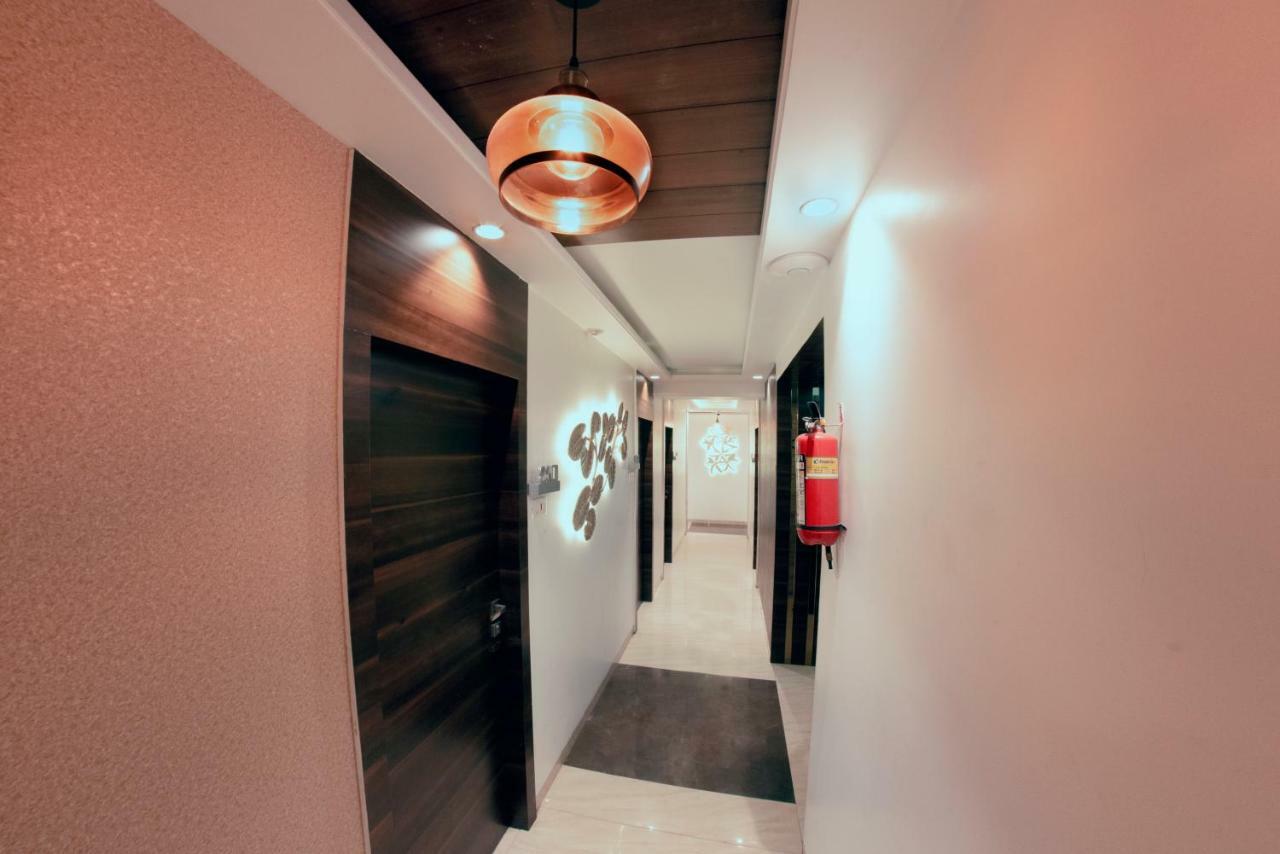 Hotel Manama Мумбаї Екстер'єр фото