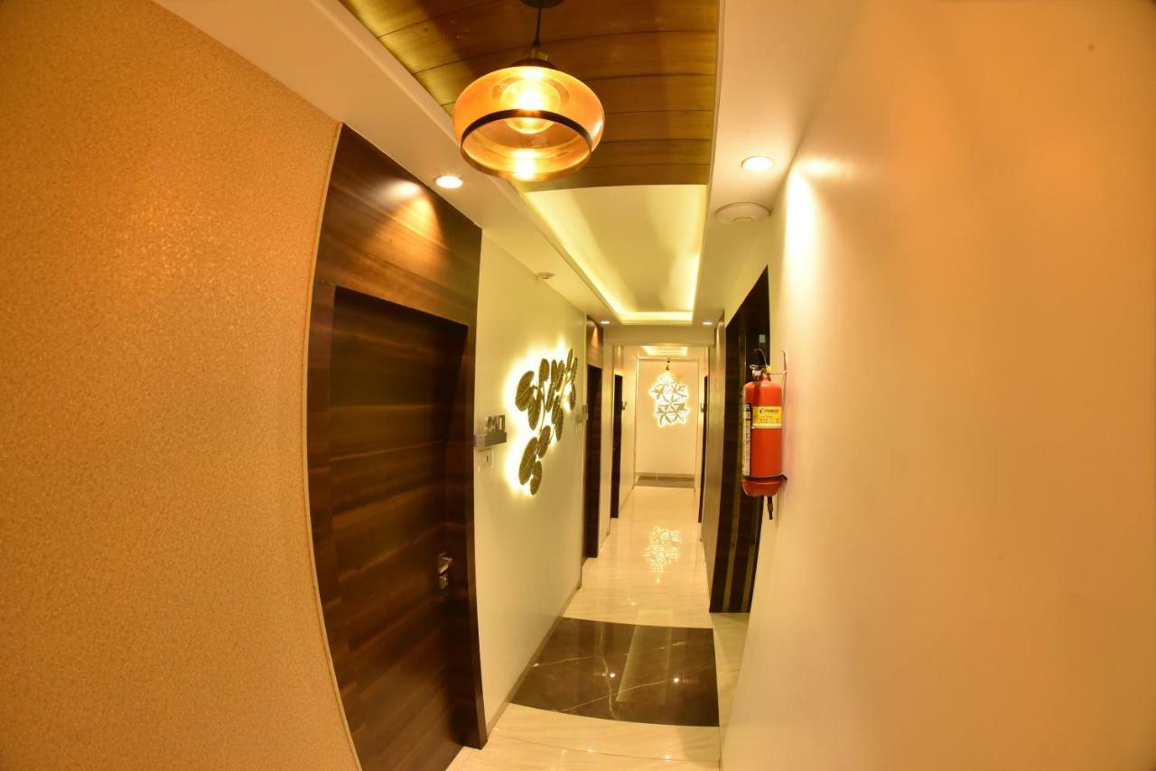 Hotel Manama Мумбаї Екстер'єр фото