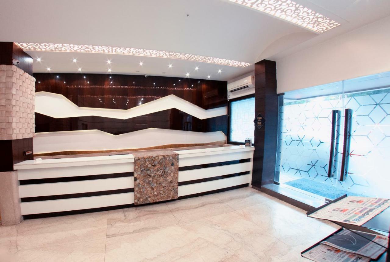 Hotel Manama Мумбаї Екстер'єр фото