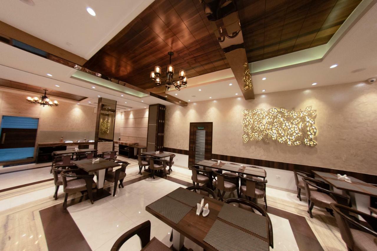 Hotel Manama Мумбаї Екстер'єр фото