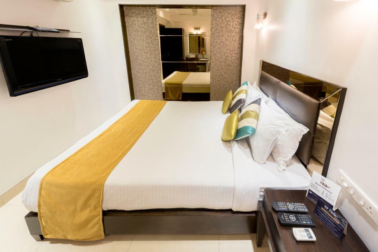 Hotel Manama Мумбаї Екстер'єр фото