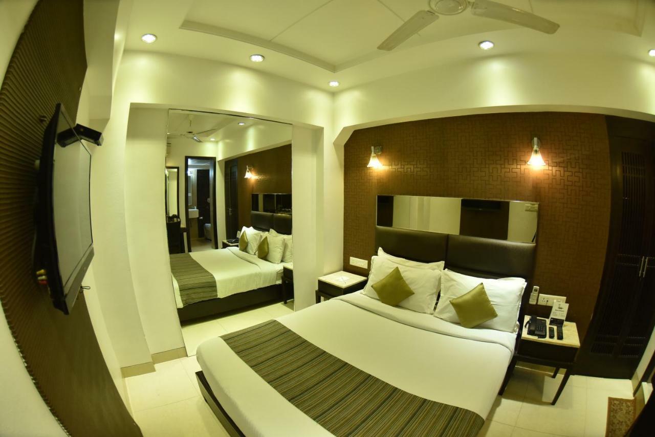 Hotel Manama Мумбаї Екстер'єр фото